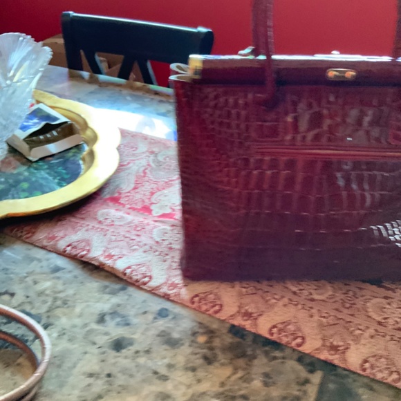 Handbag - Picture 2 of 5
